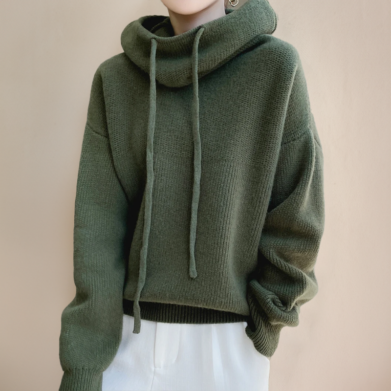 Elegant Relaxed-Fit Sweater | Timeless Spring–Summer Style